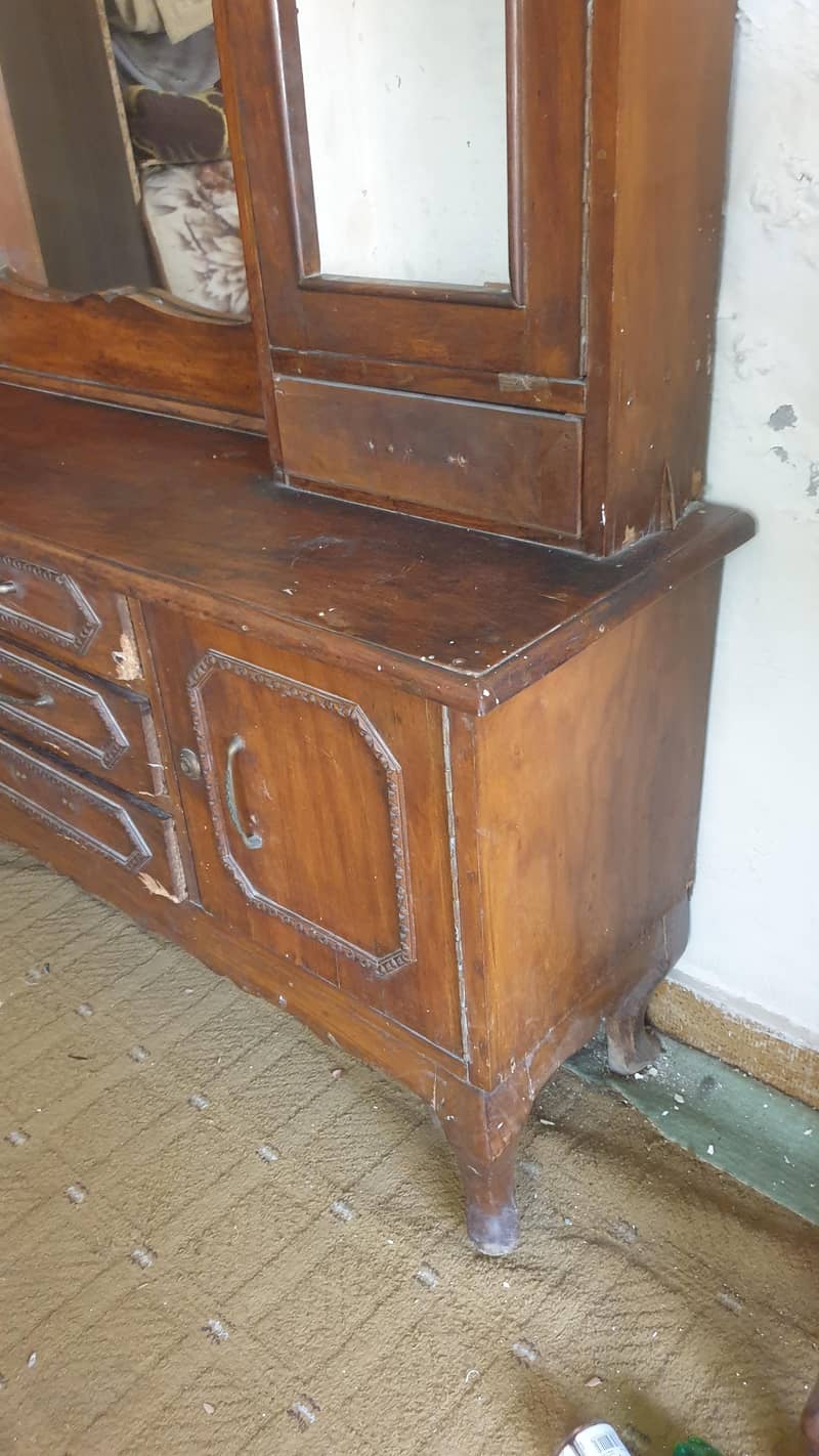 used dressing 1