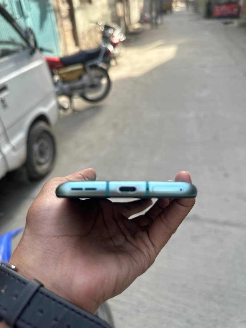 OnePlus 8T 3