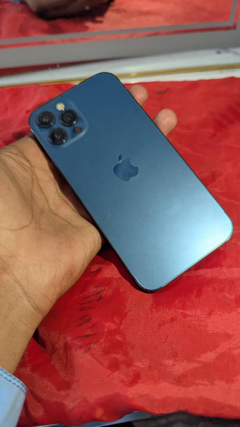 Apple iPhone 12 Pro 4