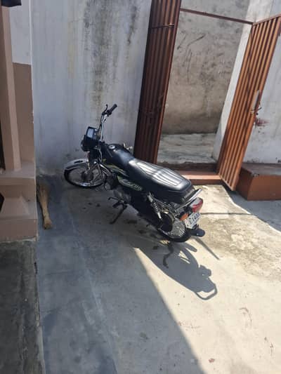 Uniqe 70 for urgent sale