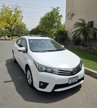 Toyota Corolla Altis Grande 2015 – Excellent Condition