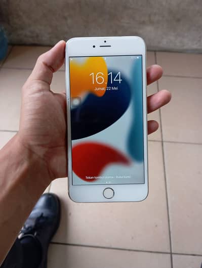 iphone 6s  plus 128 GB  no open no repair PTA approved all ok
