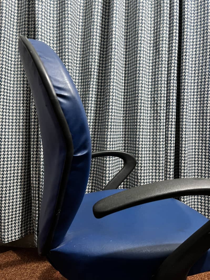 TABLE AND CHAIR - study table set 5