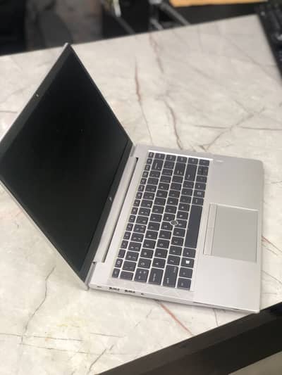 HP Elitebook 845 G7 (Ryzen 5 pro 4650u)