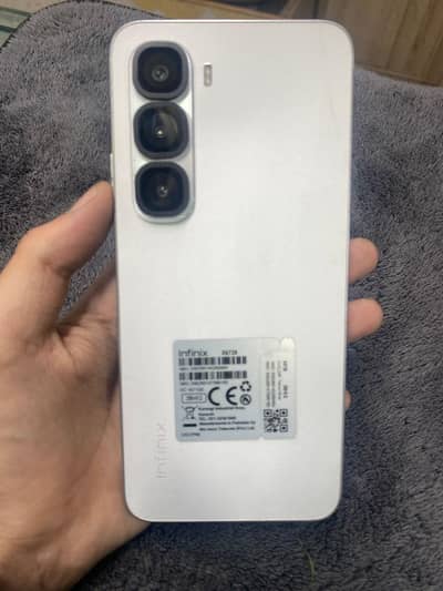 Infinix Hot 60i 8/256