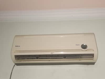 Sabro Ac in working Condition Energy Efficient with perfect Cooling