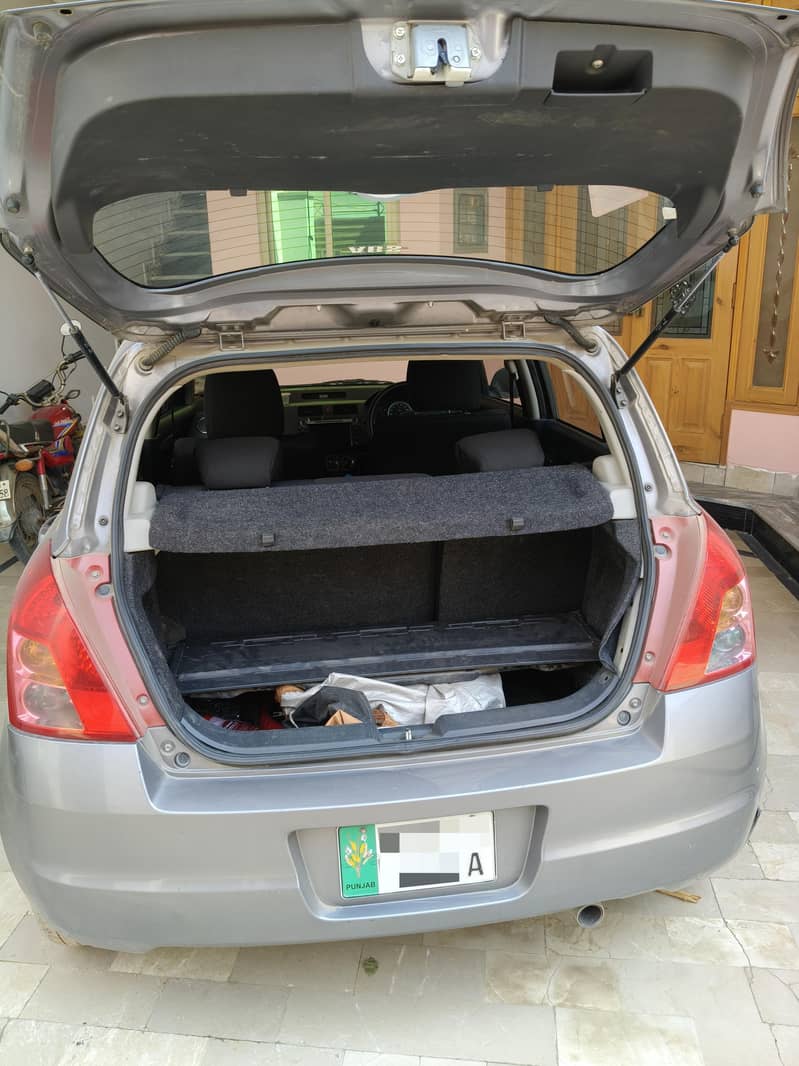 Suzuki Swift 2018 Automatic 4