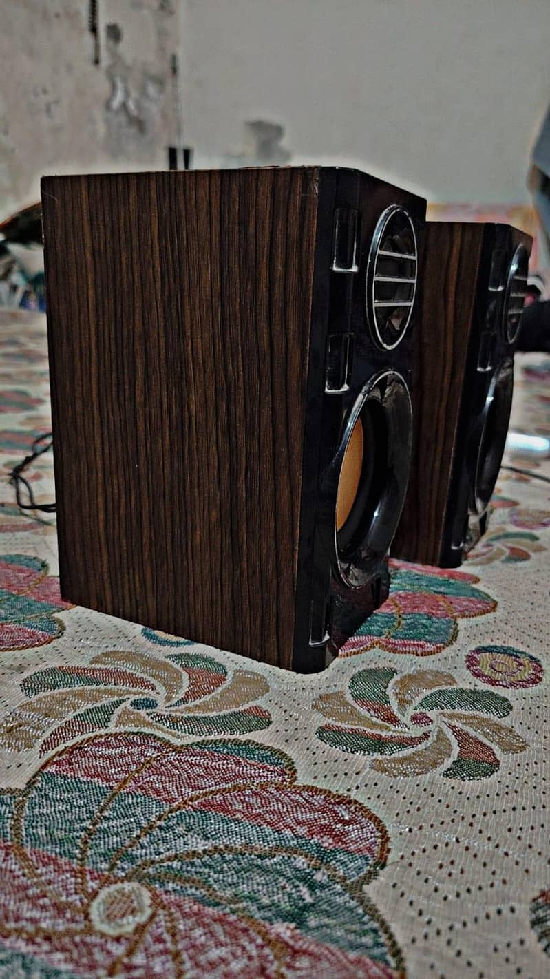 Bluetooth speaker 4