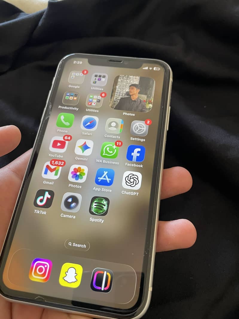 Apple iPhone 11 6