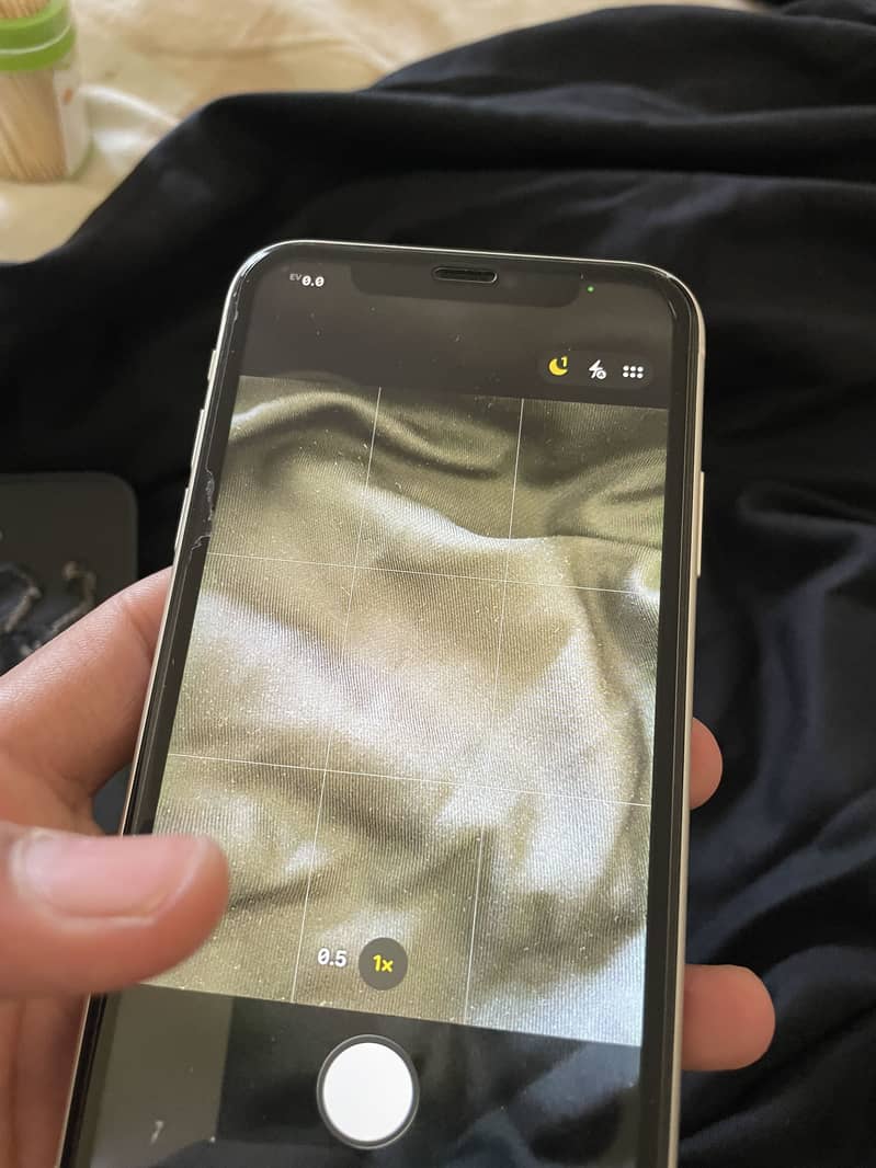 Apple iPhone 11 7