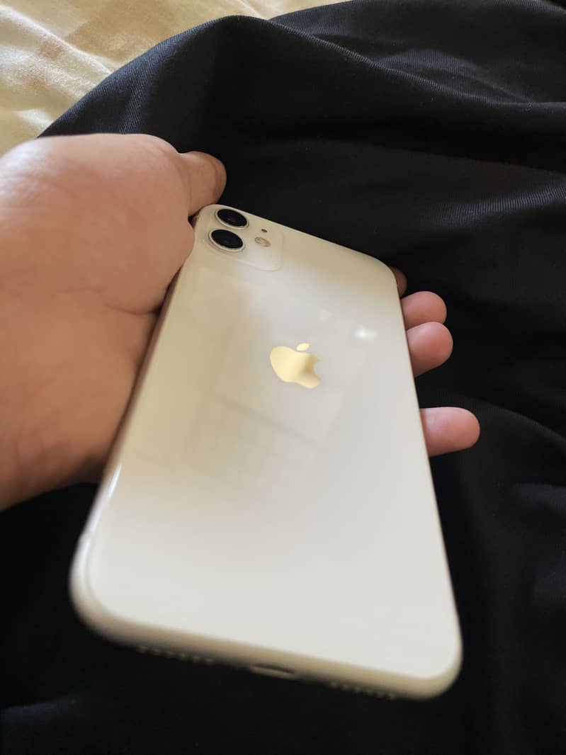 Apple iPhone 11 8