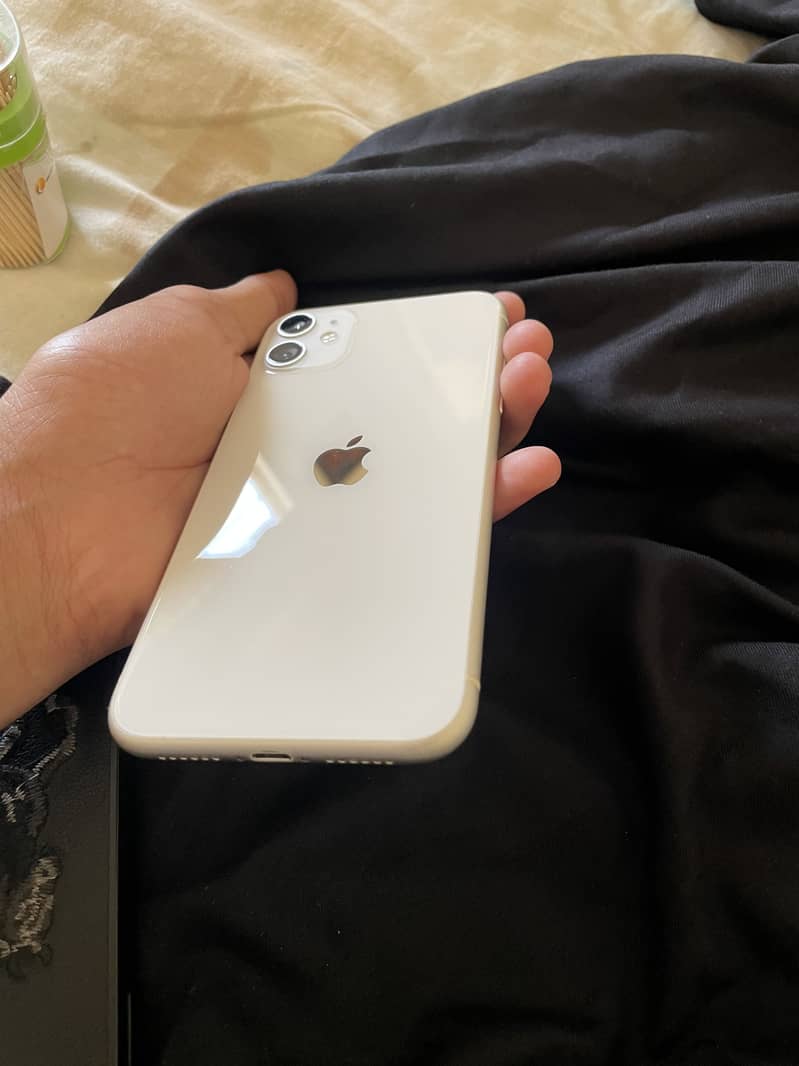 Apple iPhone 11 10
