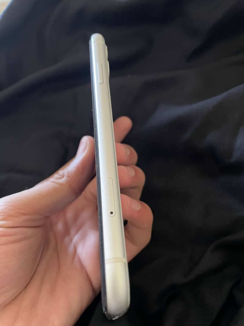 Apple iPhone 11 16