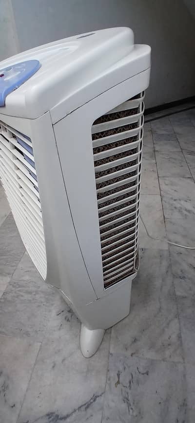 Excellent Condition BOSS Cooler