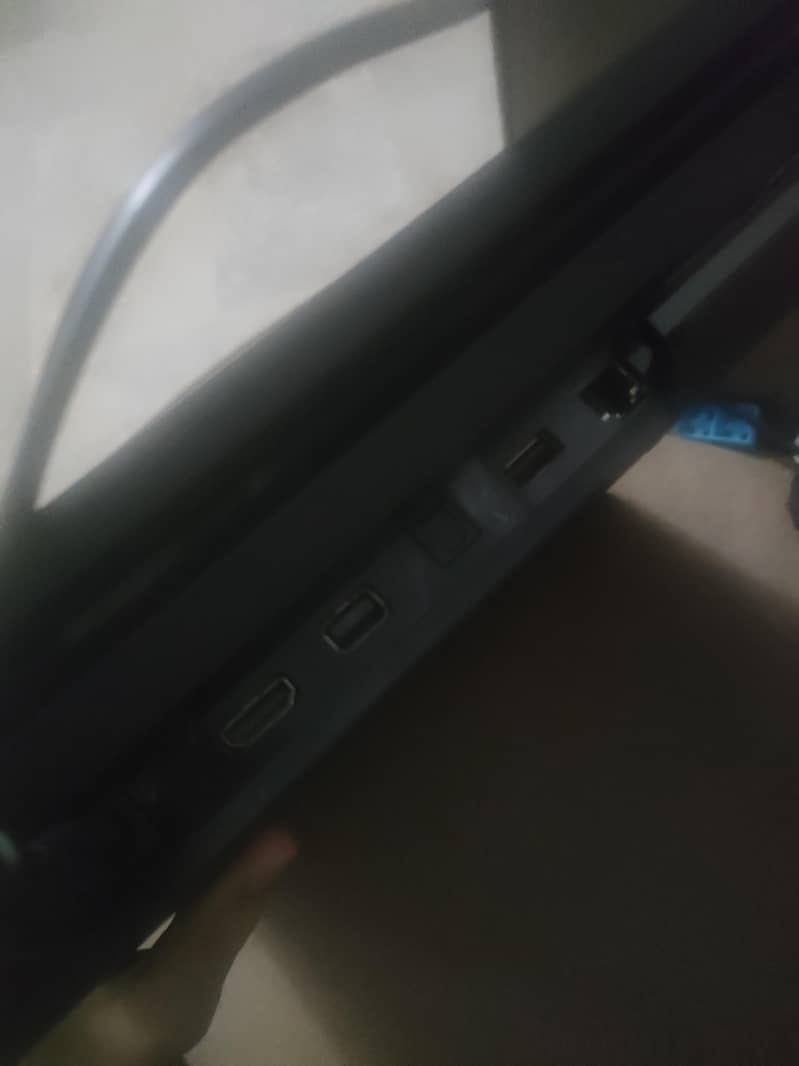 Ps4 pro 3 controller with 2 games 5