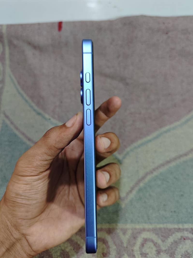 IPHONE 16 PLUS 3