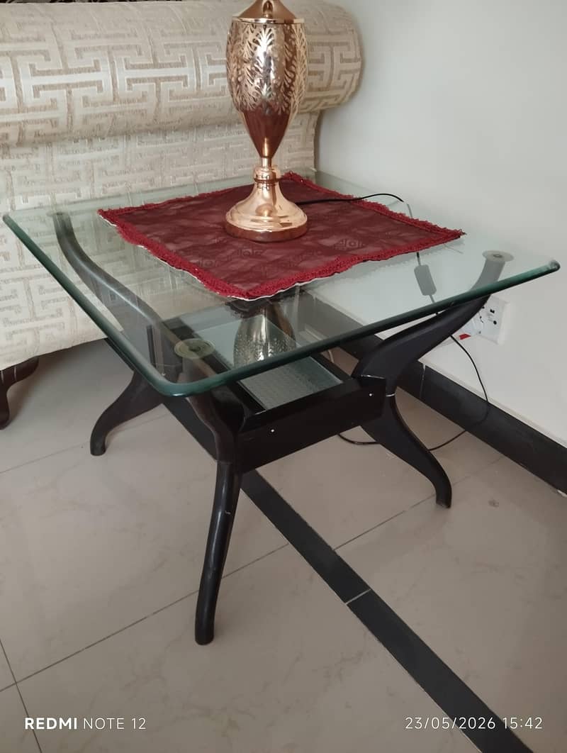Coffee Table with Two Side Tables 1