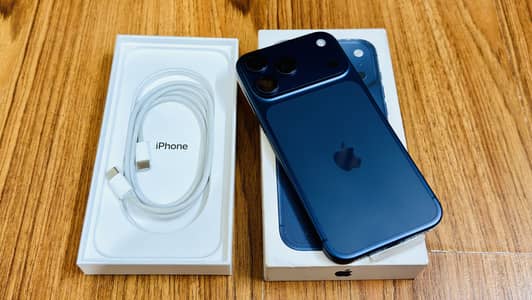Iphon 17 pro max 1 tb factory unlock