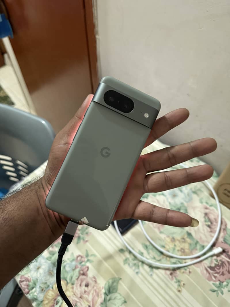 Google Pixel 8 1