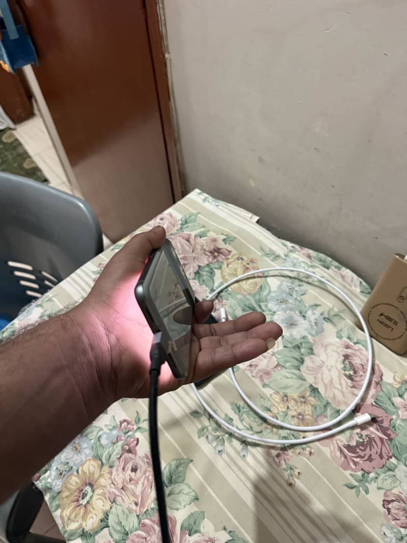 Google Pixel 8 2