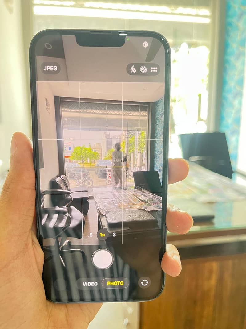 iPhone 13 Pro Max 4