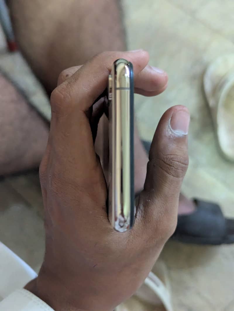 Iphone Xs 5