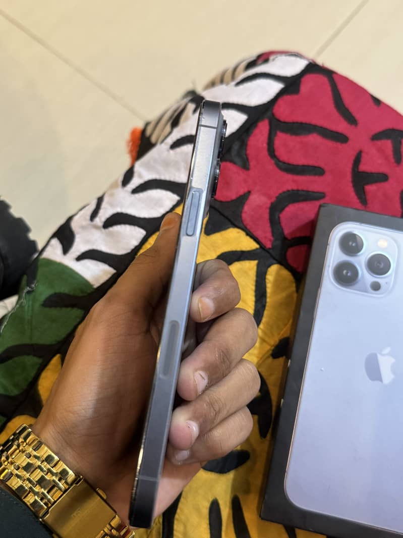 iphone 13 pro max 5