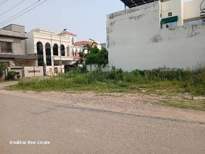 10 Marla Corner All Duse Clear Investor Rate