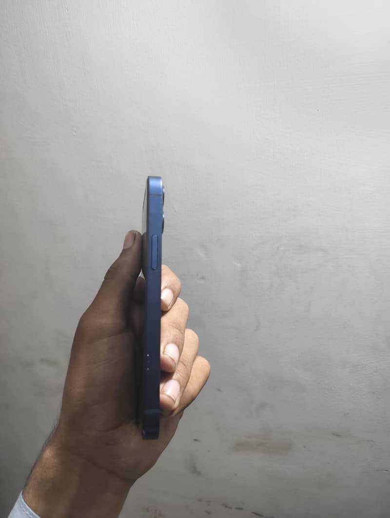 iphone 12 mini 2