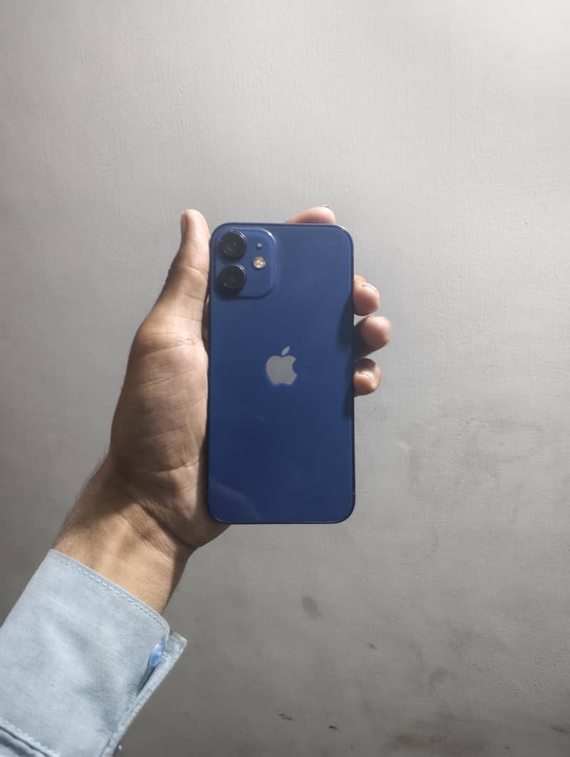 iphone 12 mini 3