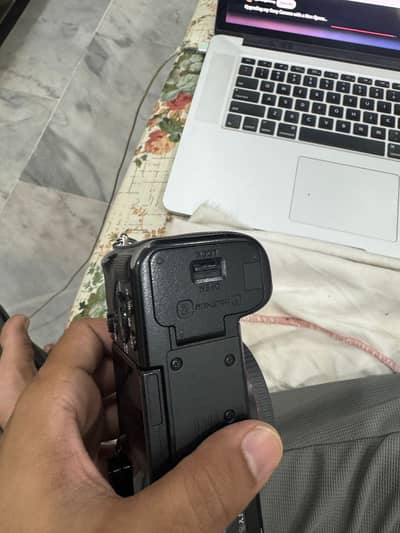 SONY A7C (A7III) CONDITION 10/9 WITH ORIGNAL BOX SHUTTER COUNT 40k