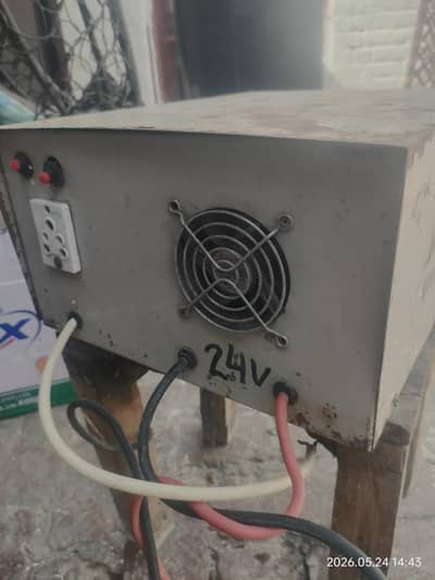 UPS  1000 watts