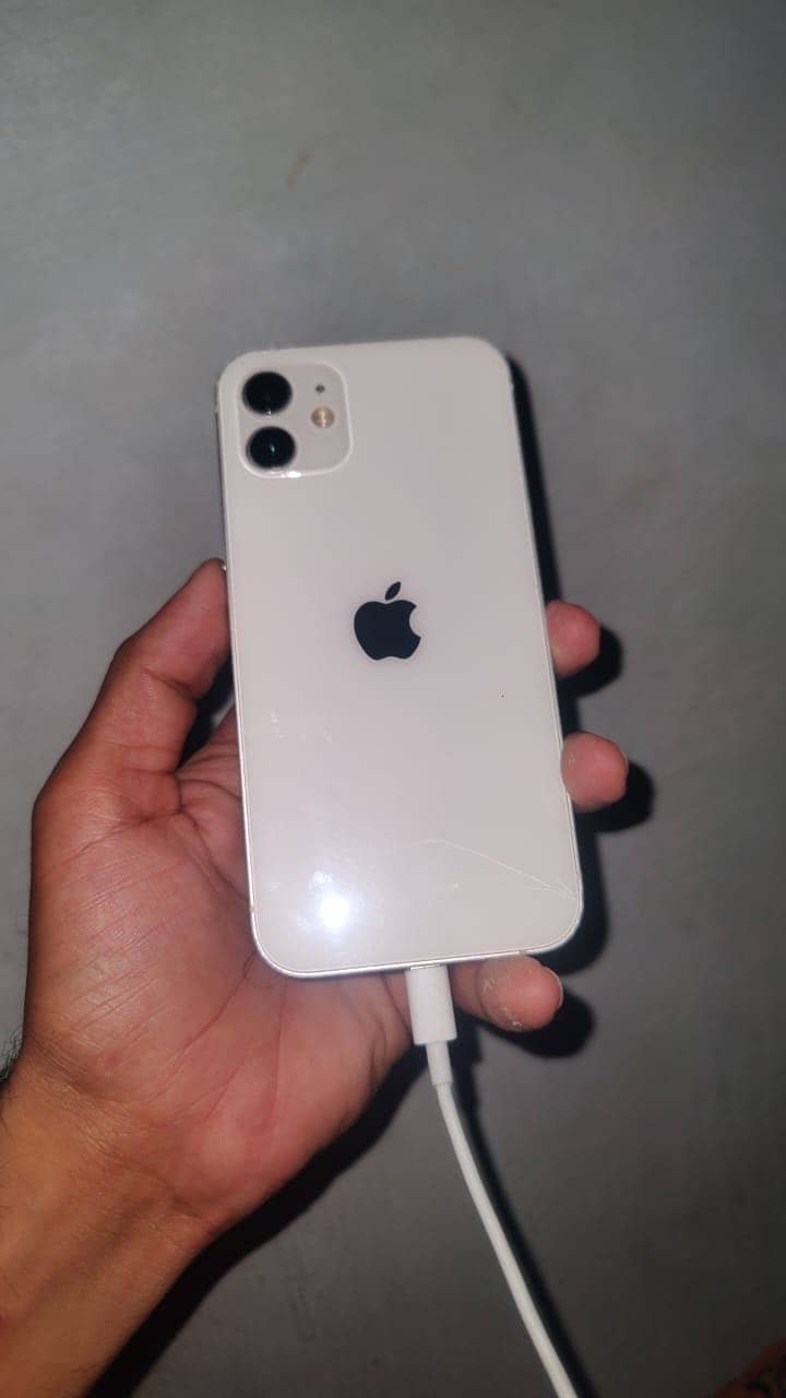 iPhone 12 7