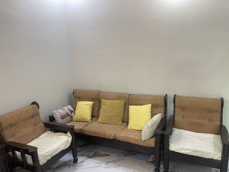 Bed Set Sofa  Set Dressing Table 1