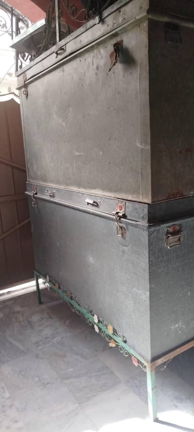 Storage box / patiyan for sale