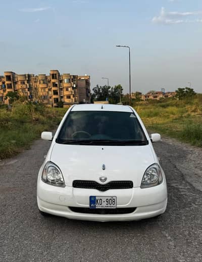 Toyota Vitz 2001
