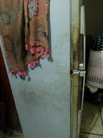 Dawlanace Fridge for Sale