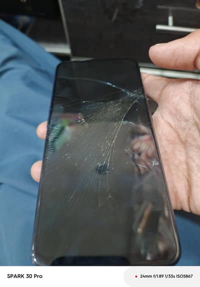 “Realme 7 Pro – Screen Broken – Used Mobile”