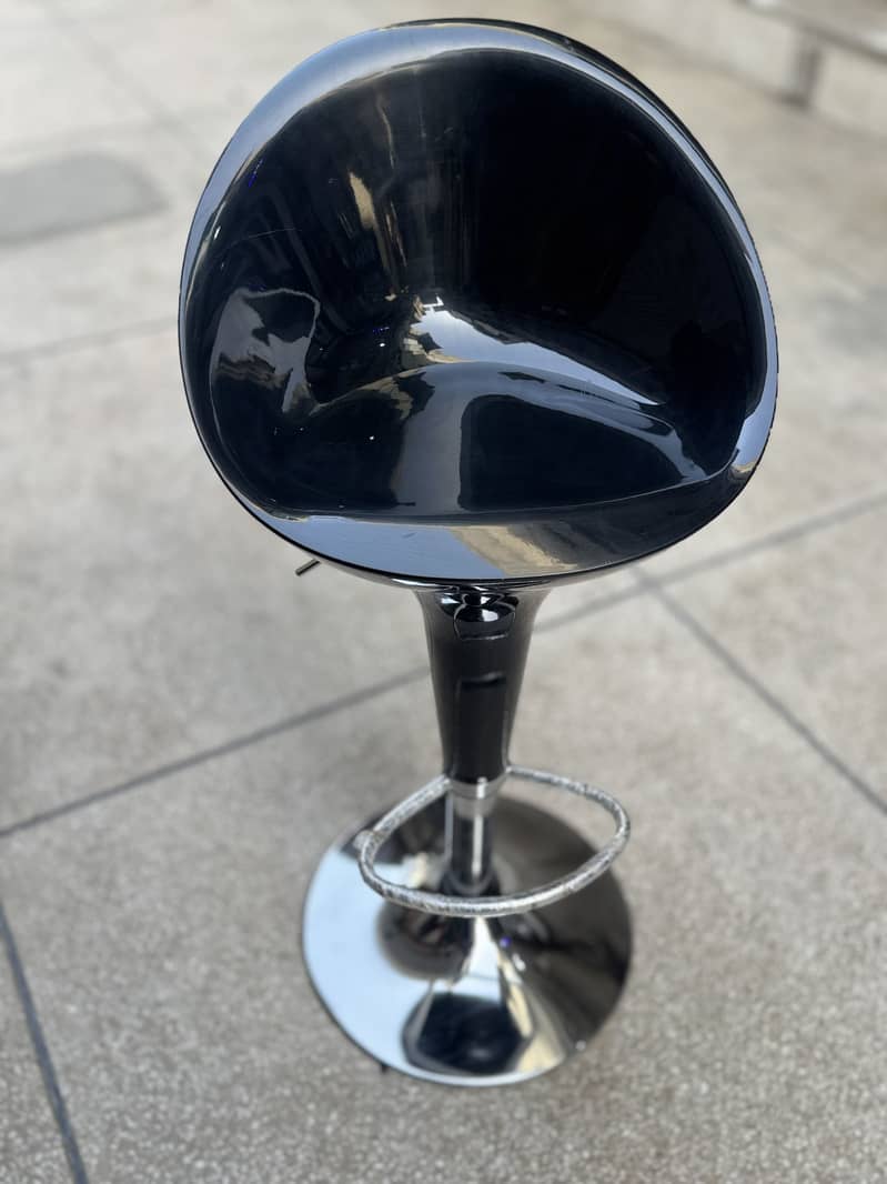 Bar stool 1