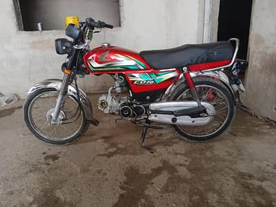 CD 70 honda available for urgent sale