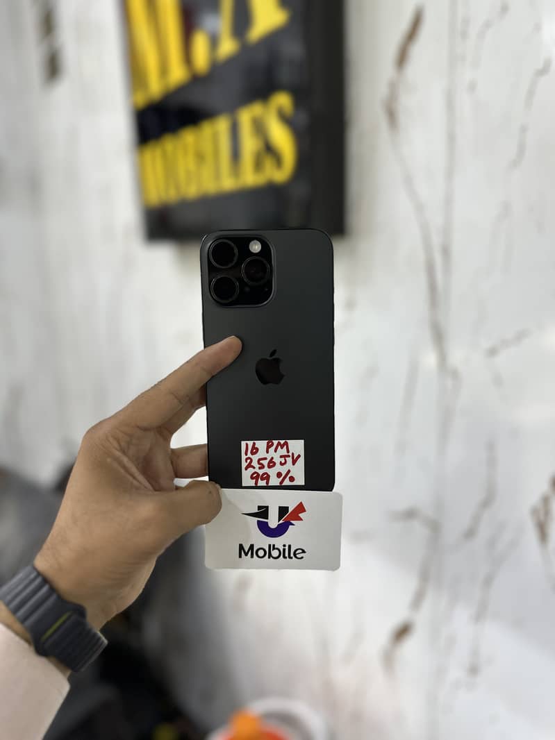 iPhone 16 pro max 2