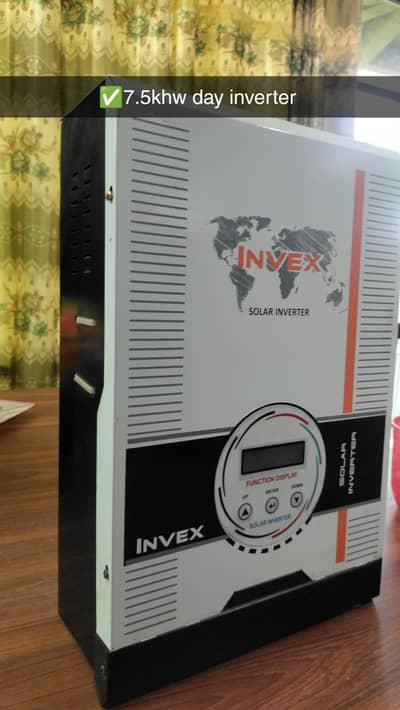 Off grid solar inverter