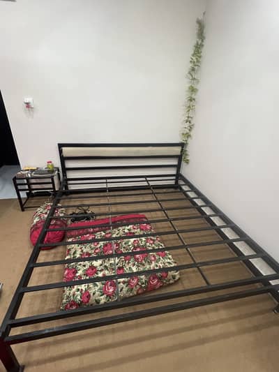 King size metal bed for sale