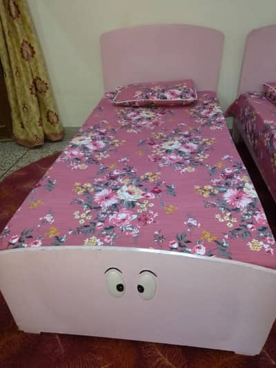 Two single bed for kids