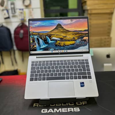 HP Elitebook 640 G9 . . Core i5 12th Generation (Brand new).