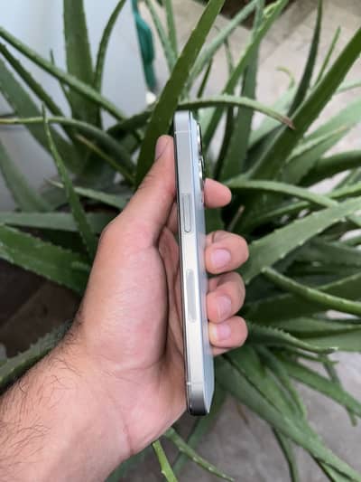 Apple iPhone 15 Pro