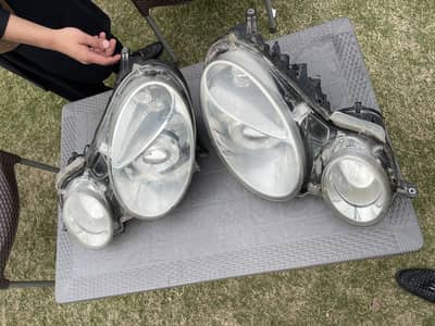 Mercedes-Benz E 200 headlights in very best condition