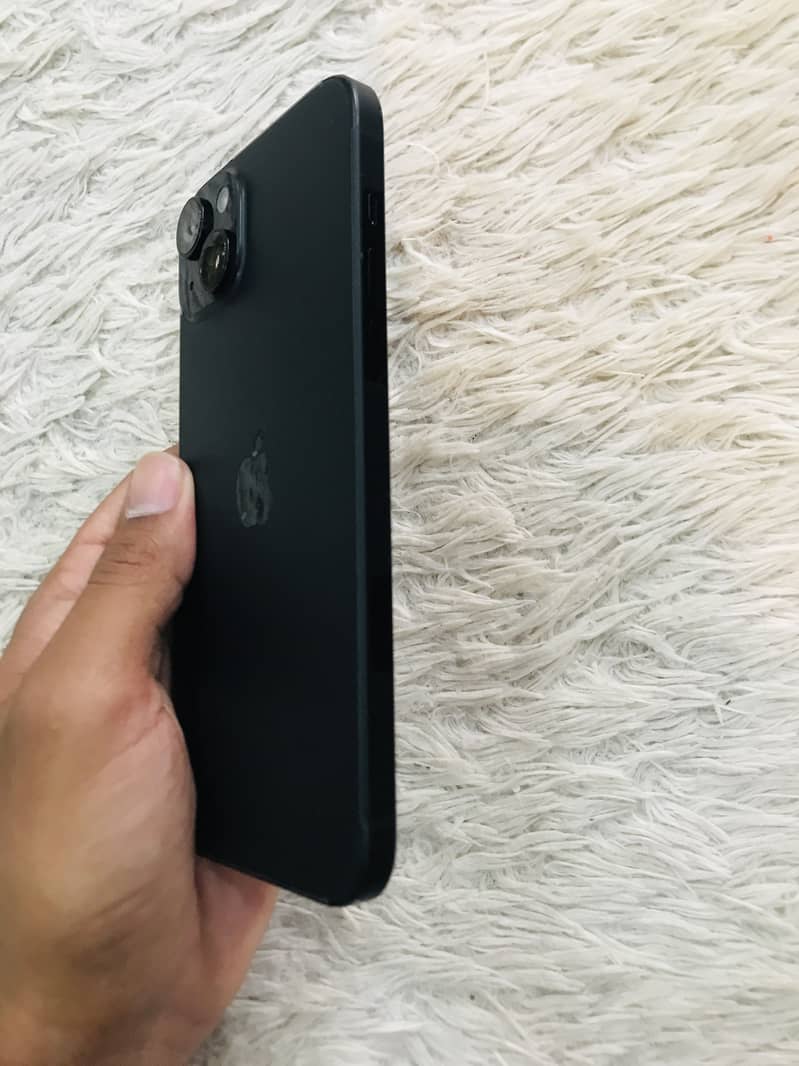 iPhone 15 plus 1