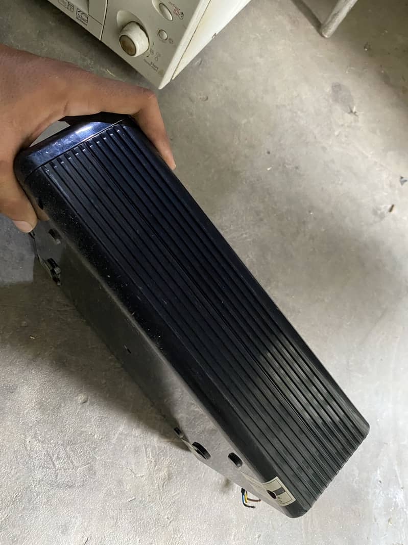Ecostar E-2440ib 1