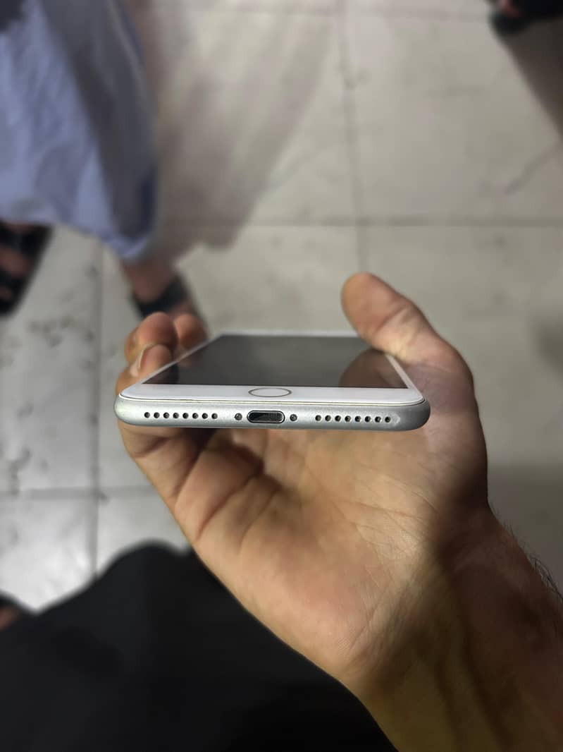 iphone 8 plus 2